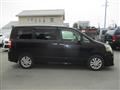 2012 Toyota Noah