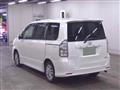 2010 Toyota Voxy