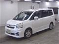 2010 Toyota Voxy