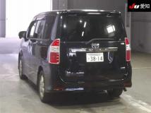 2010 Toyota Noah