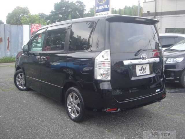 2009 Toyota Voxy