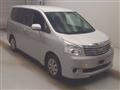 2010 Toyota Noah