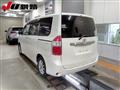2009 Toyota Noah