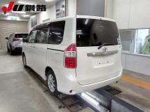2009 Toyota Noah