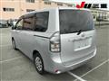 2011 Toyota Voxy