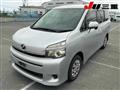 2011 Toyota Voxy