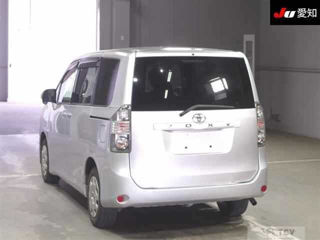 2009 Toyota Voxy