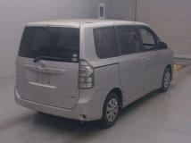 2011 Toyota Voxy