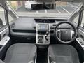 2010 Toyota Noah