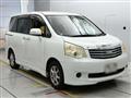2011 Toyota Noah