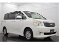2012 Toyota Noah