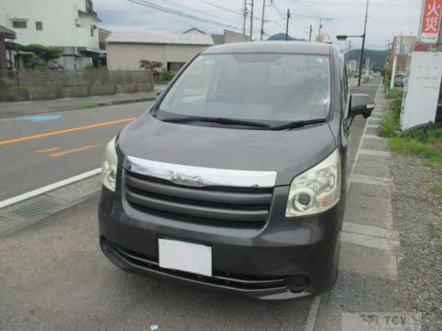 2009 Toyota Noah