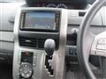 2009 Toyota Noah