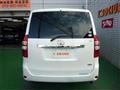 2010 Toyota Noah