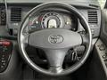 2005 Toyota Isis