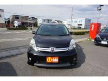 2013 Toyota Isis