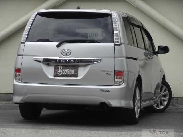 2011 Toyota Isis