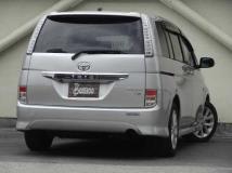 2011 Toyota Isis