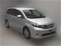 2015 Toyota Isis