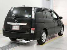 2013 Toyota Isis