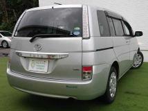 2013 Toyota Isis