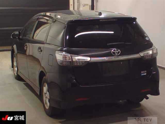 2013 Toyota Wish