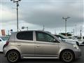 2003 Toyota Vitz