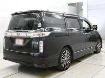 2015 Nissan Elgrand