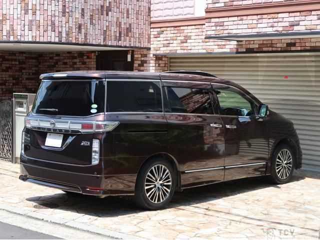 2014 Nissan Elgrand