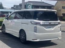 2014 Nissan Elgrand