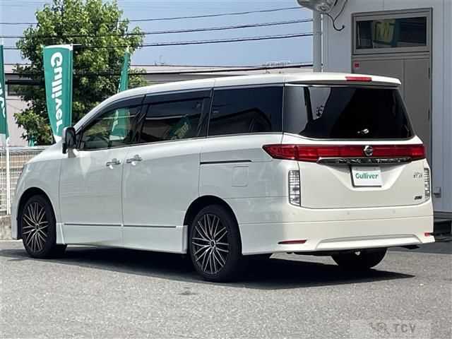 2013 Nissan Elgrand