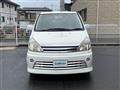 2005 Nissan Serena