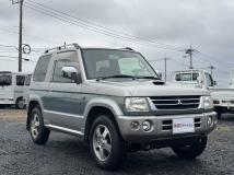 2004 Mitsubishi Pajero Mini