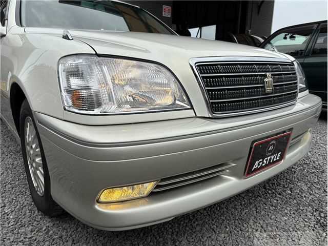 2003 Toyota Crown