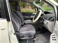 2004 Toyota Voxy