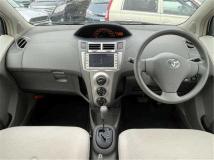2010 Toyota Vitz