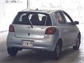 2003 Toyota Vitz