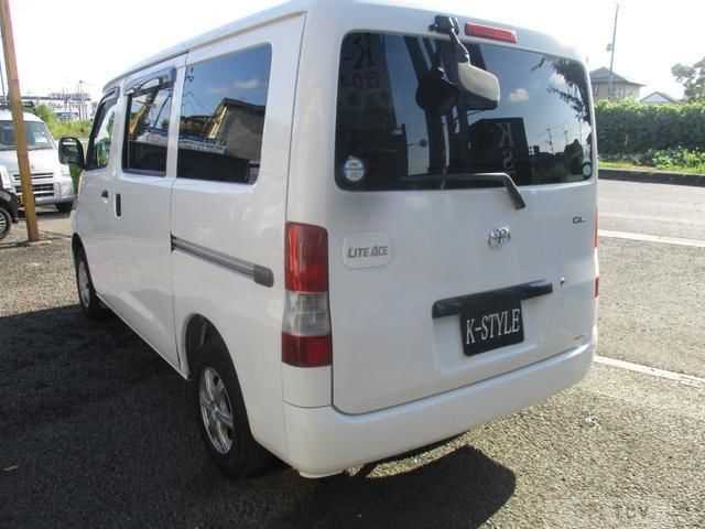 2012 Toyota Liteace Van