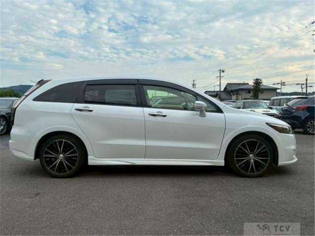 2013 Honda Stream