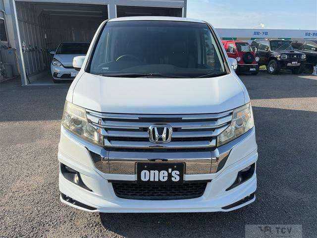 2013 Honda Step WGN