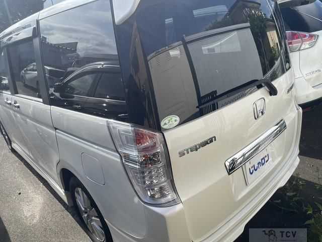 2011 Honda Step WGN