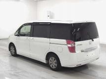 2013 Honda Step WGN