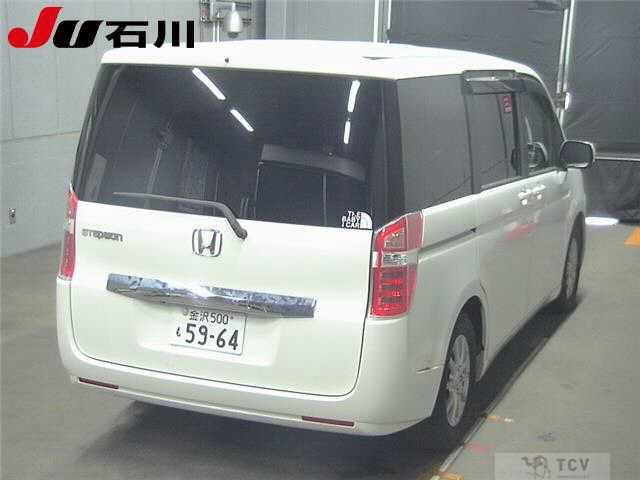2013 Honda Step WGN
