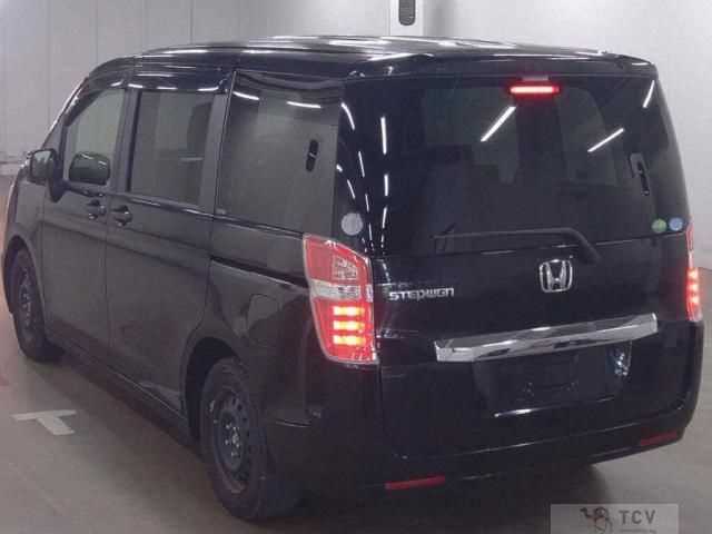 2013 Honda Step WGN