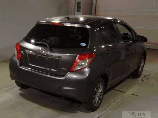 2013 Toyota Vitz