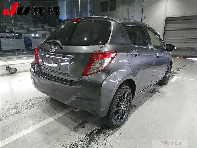 2013 Toyota Vitz