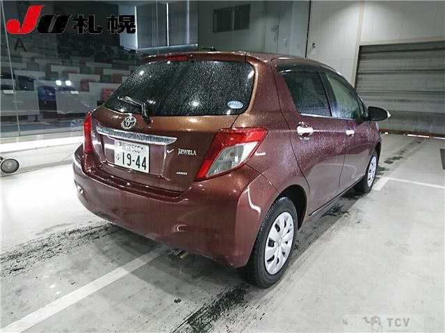 2013 Toyota Vitz