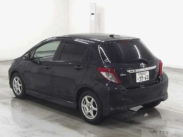 2011 Toyota Vitz