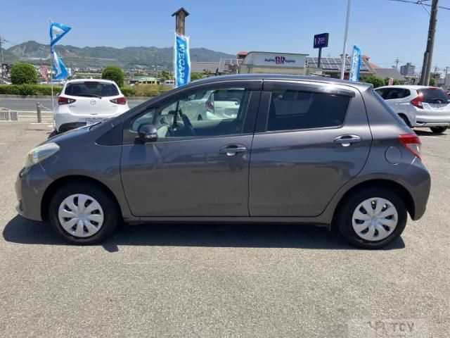 2011 Toyota Vitz