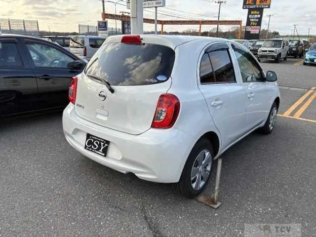 2017 Nissan March